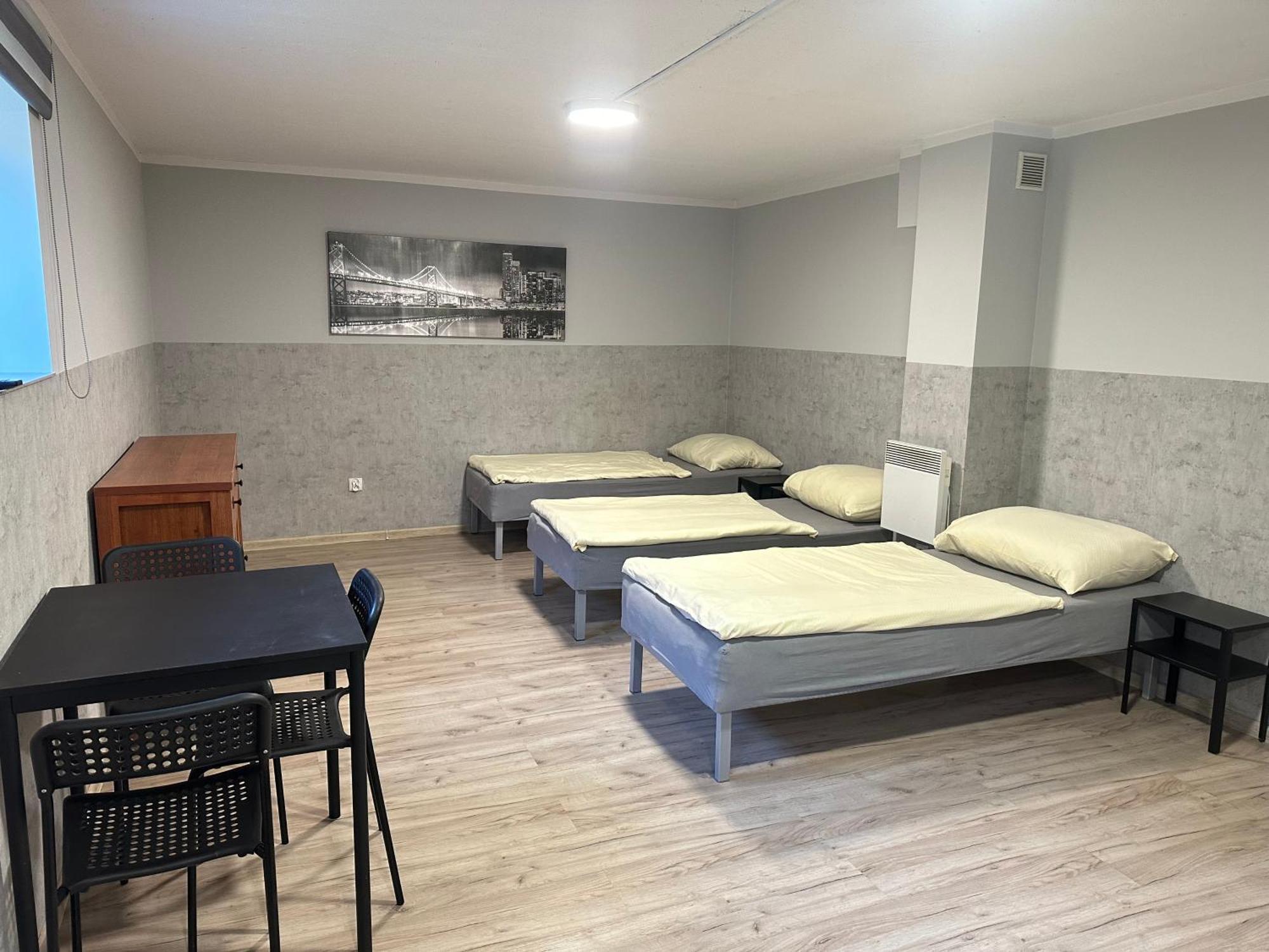 Hgs Home Noclegi Pracownicze Parking , Lazienki 고르주프비엘코폴스키 외부 사진